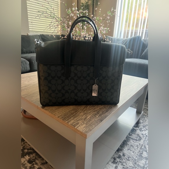 Coach Sullivan Portfolio Brief In Signature Canvas - Picture 4 of 8